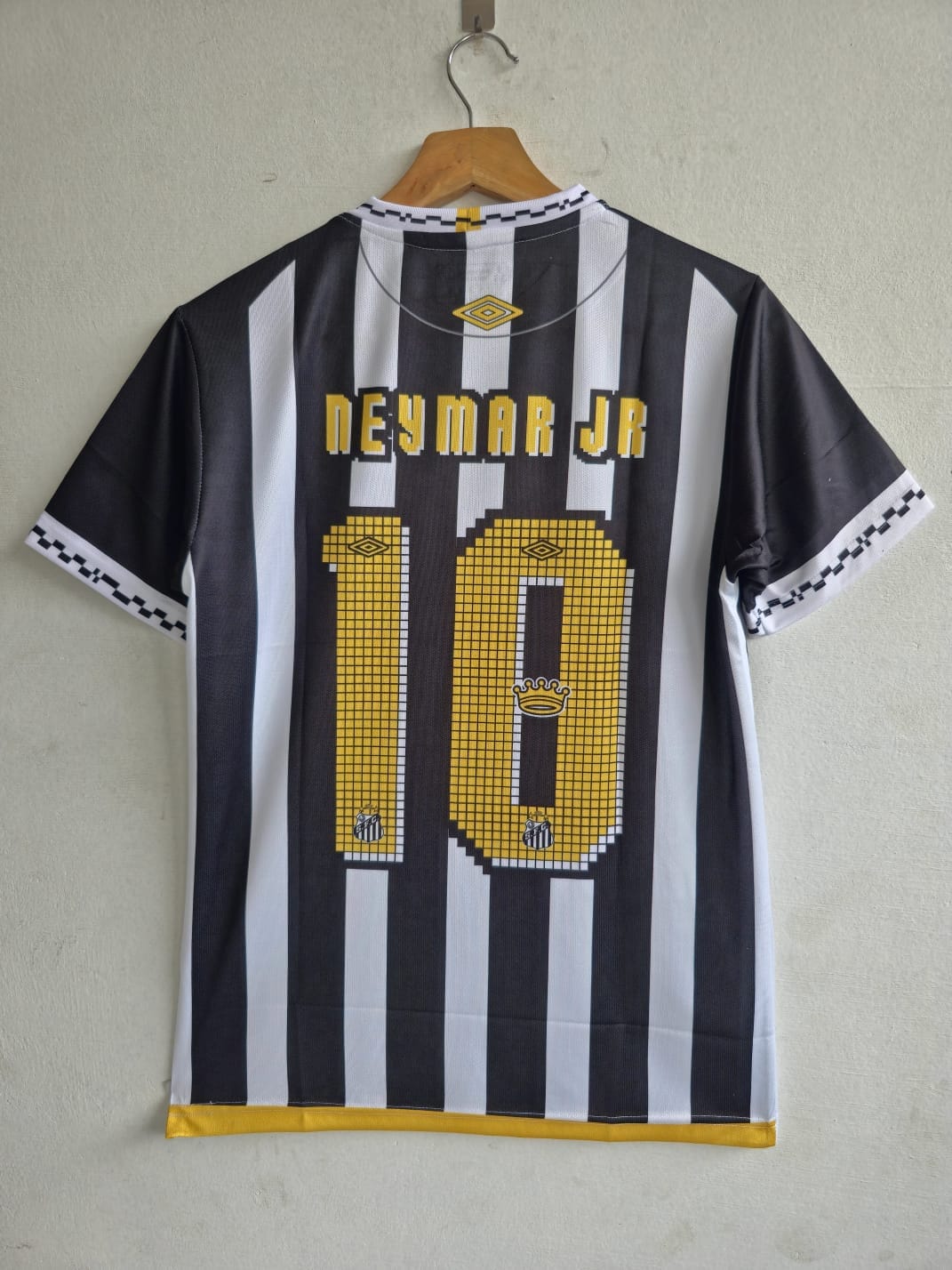 Santos FC 2025-26 Home (NEYMAR) - View 2